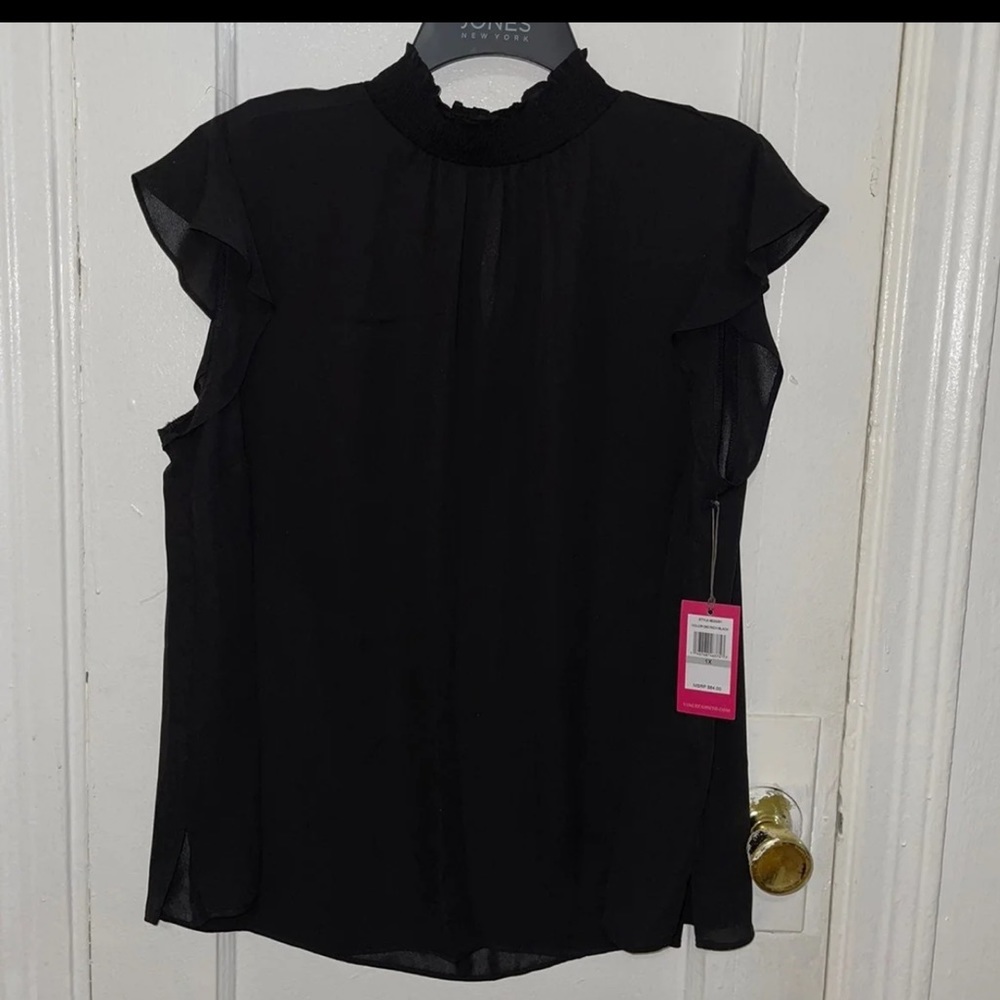 Vince camuto plus mock neck flutter top